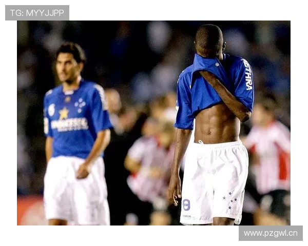 卡巴列罗传射制胜球 桑托斯客场2比1逆转击败克鲁塞罗